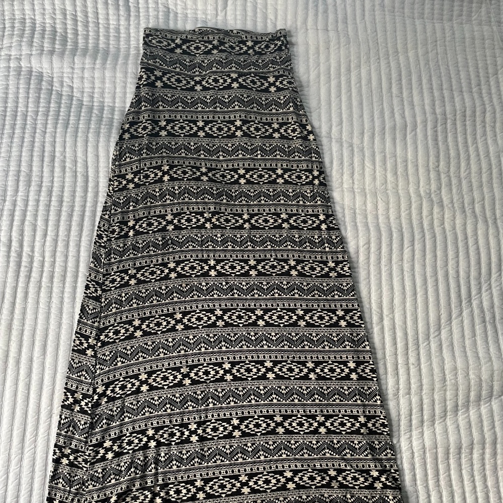black and white aztec print maxi skirt